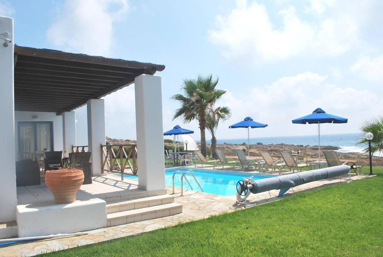 Sea Front Villa, Heated Private Pool, Amazing Location Paphos 323 كيسونيجرا المظهر الخارجي الصورة