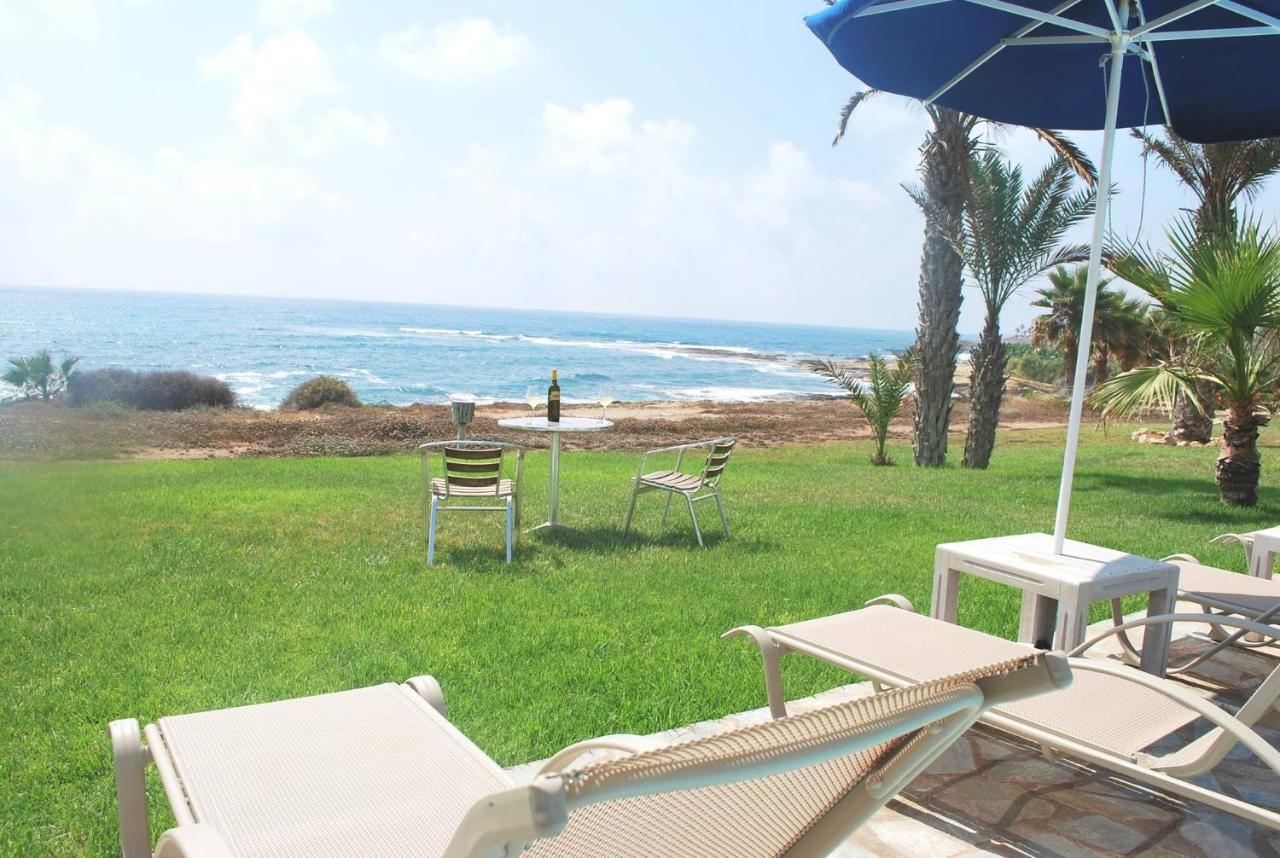 Sea Front Villa, Heated Private Pool, Amazing Location Paphos 323 كيسونيجرا المظهر الخارجي الصورة